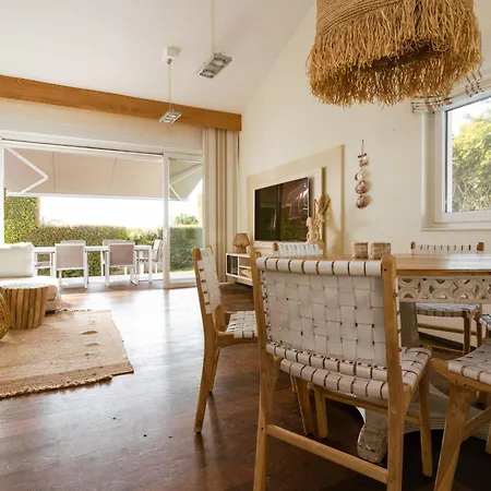 Madrugada- Beachside In Costabella By Interhome *