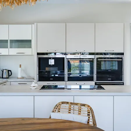 Madrugada- Beachside In Costabella By Interhome * Marbella