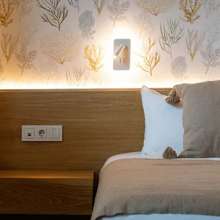 Madrugada- Beachside In Costabella By Interhome Marbella
